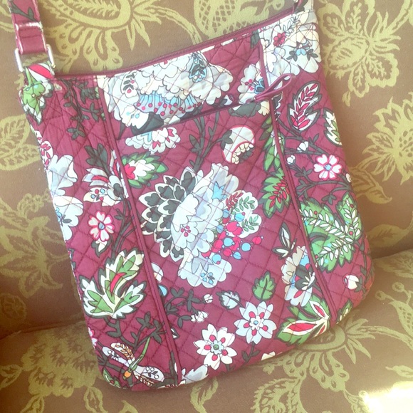 Vera Bradley Handbags - Vera Bradley Bordeaux Blooms Crossbody